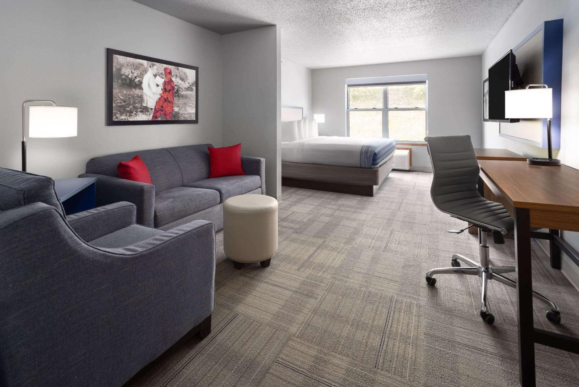 Americinn By Wyndham Iron Mountain Bagian luar foto